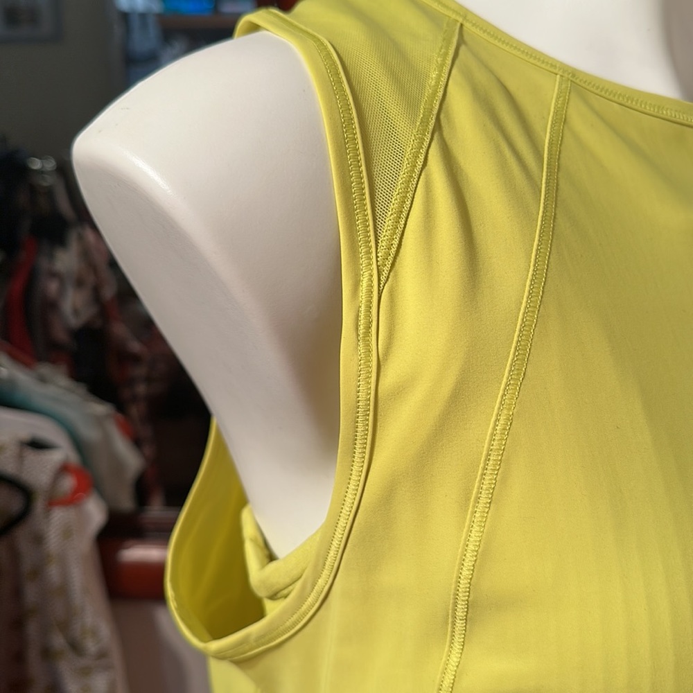 Lululemon Sculpt Cropped Tank Top Yellow Serpentine Size 10